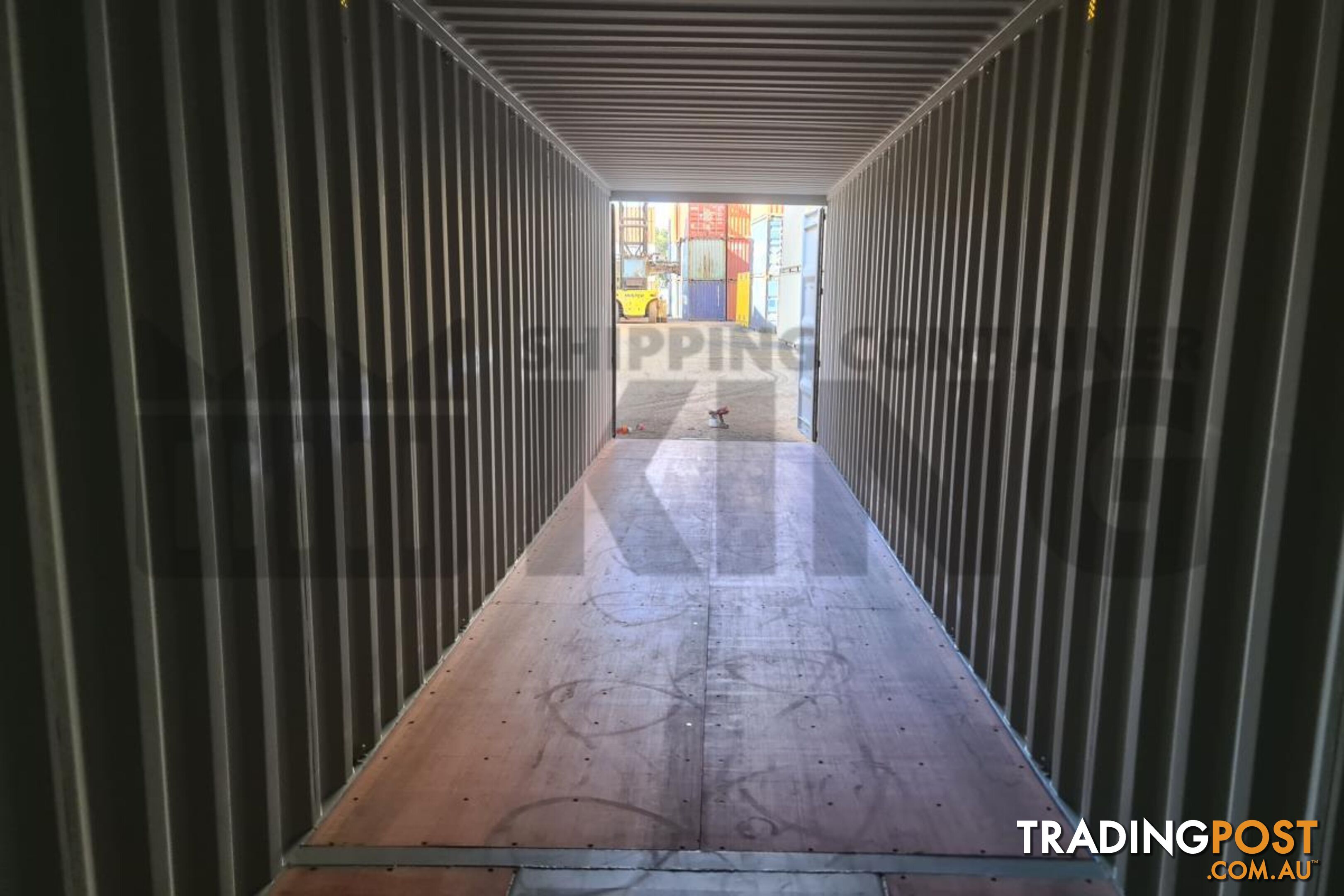 40' HIGH CUBE SHIPPING CONTAINER