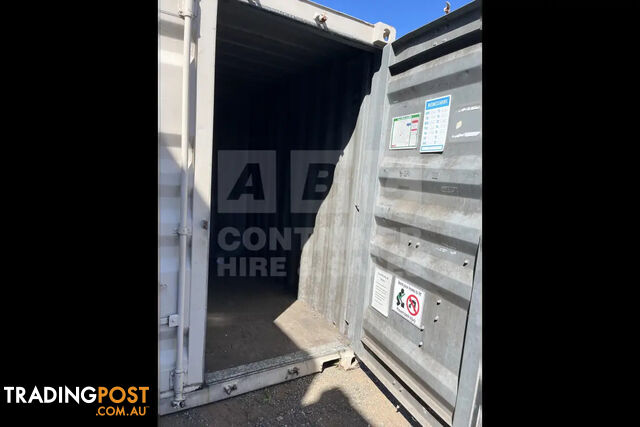 10' STANDARD HEIGHT SHIPPING CONTAINER (CONTAINER DOOR END)