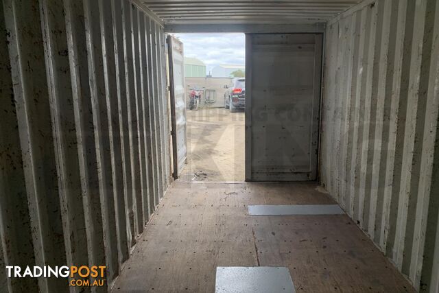 20' STANDARD HEIGHT SHIPPING CONTAINER - in Brisbane