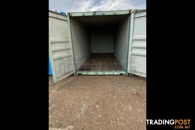 20' STANDARD HEIGHT SHIPPING CONTAINER - in Toowoomba