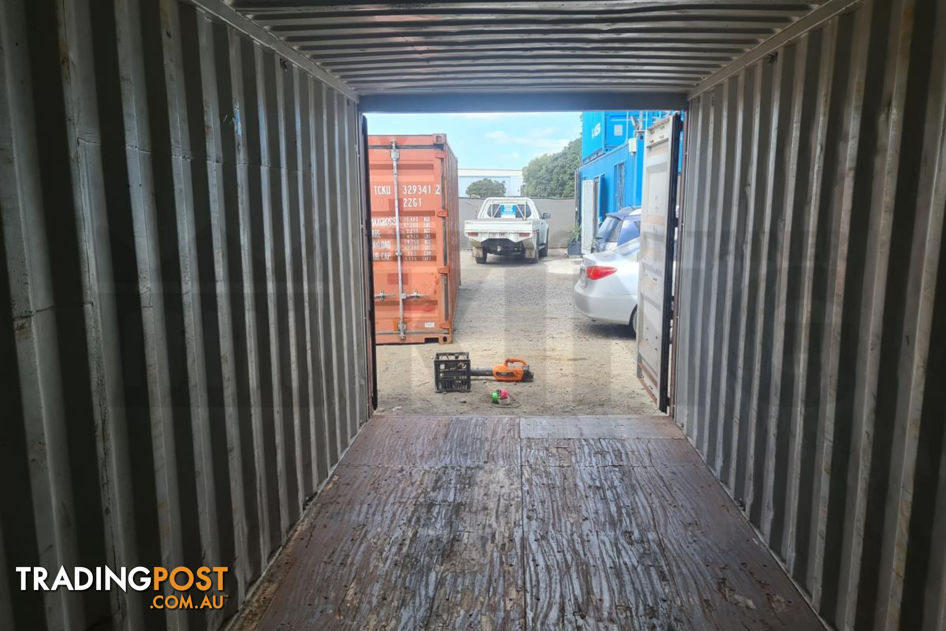 20' STANDARD HEIGHT SHIPPING CONTAINER - in Brisbane