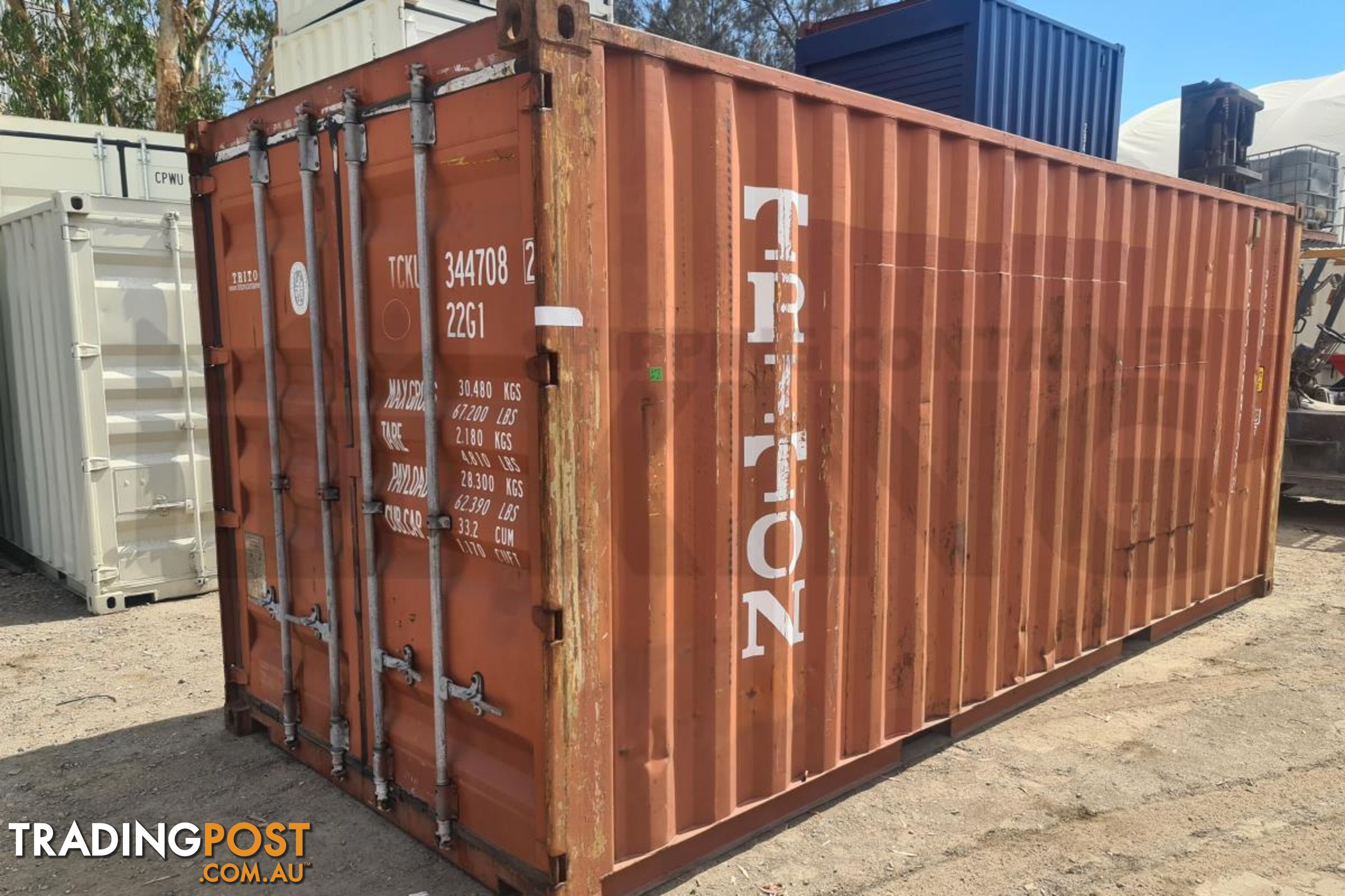 20' STANDARD HEIGHT SHIPPING CONTAINER - in Brisbane