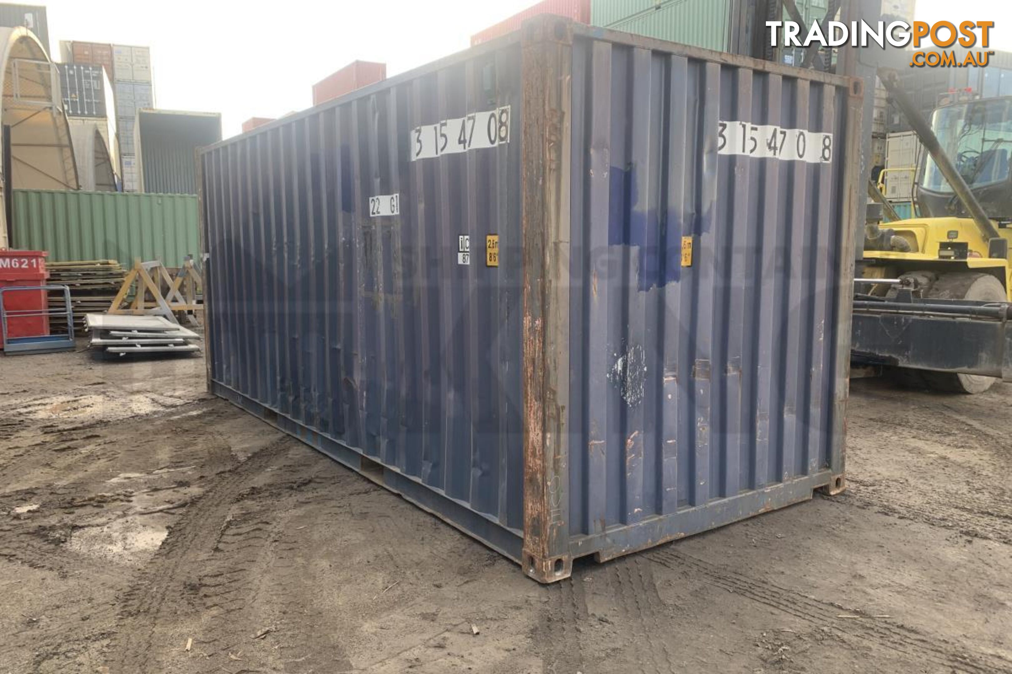 20' STANDARD HEIGHT SHIPPING CONTAINER - in Brisbane