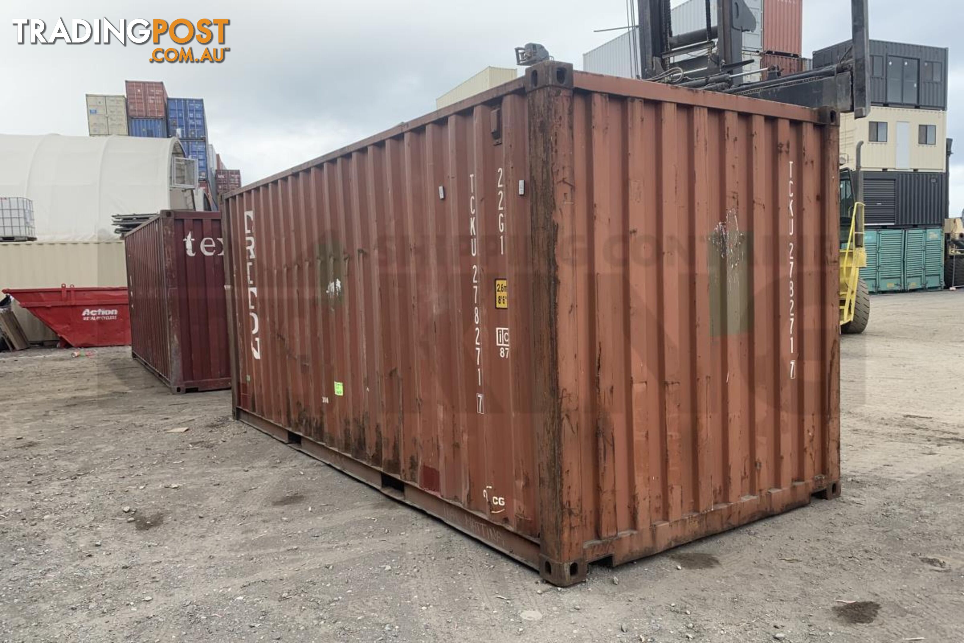 20' STANDARD HEIGHT SHIPPING CONTAINER - in Brisbane