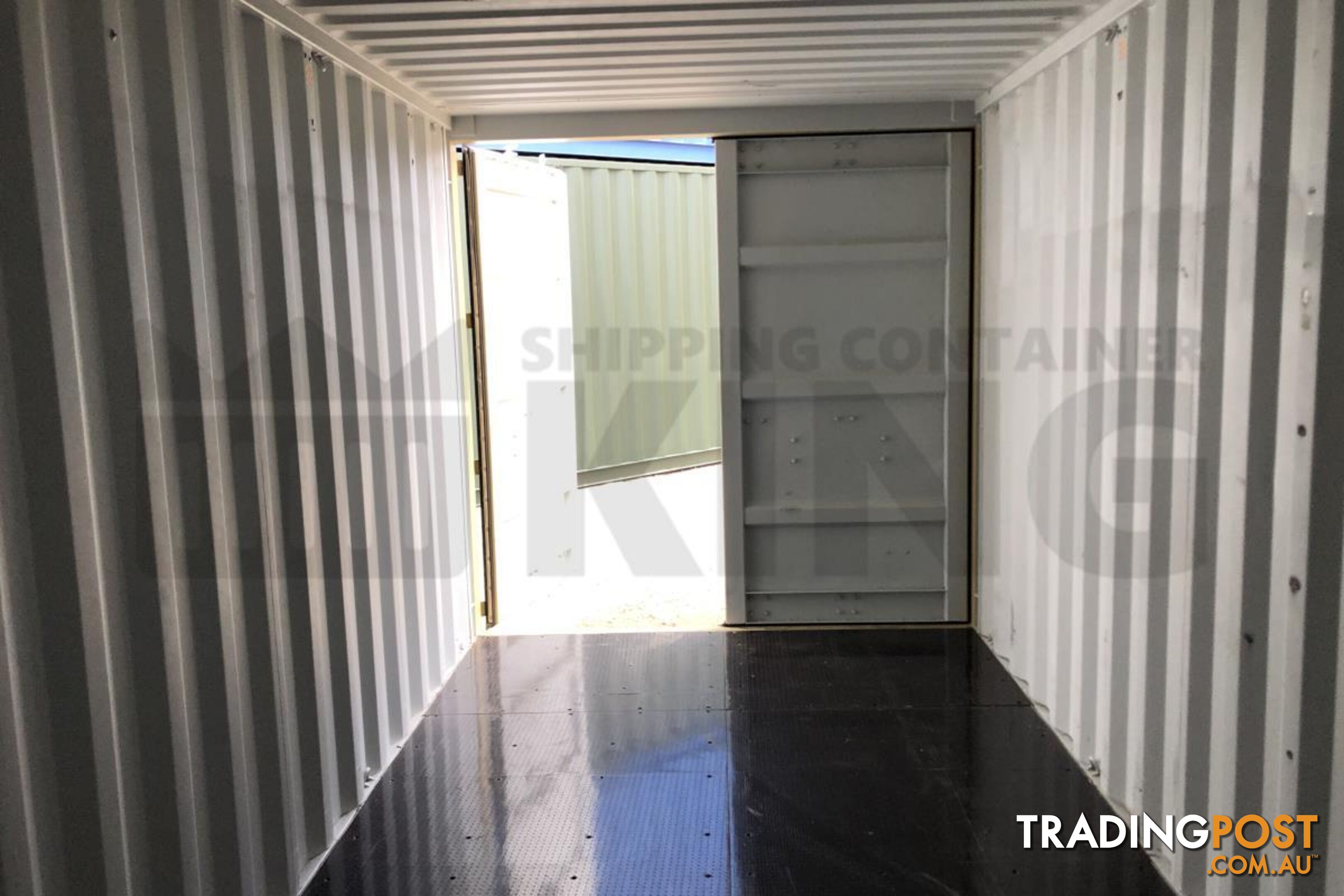 20' STANDARD HEIGHT SHIPPING CONTAINER - in Toowoomba