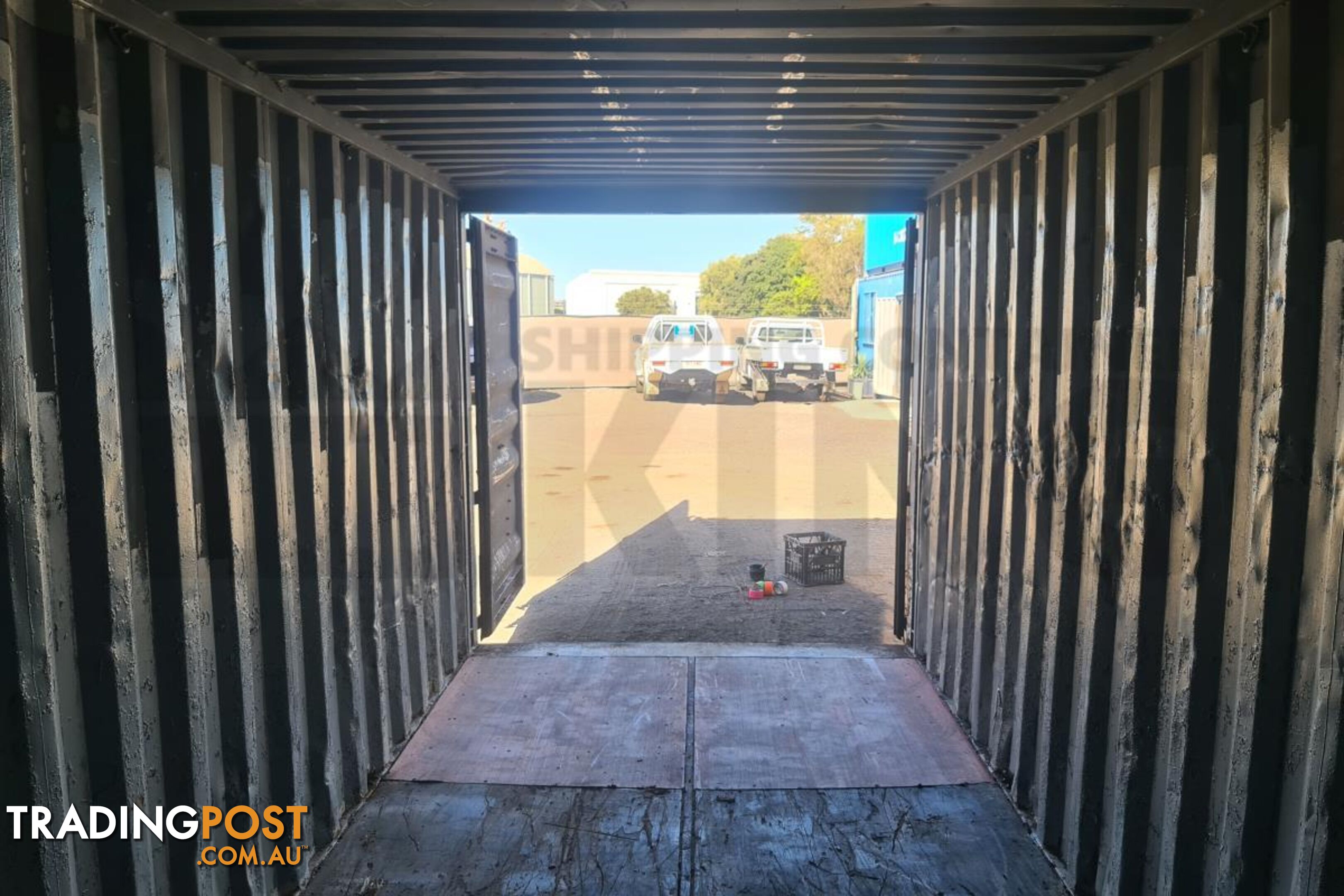 20' STANDARD HEIGHT SHIPPING CONTAINER - in Brisbane