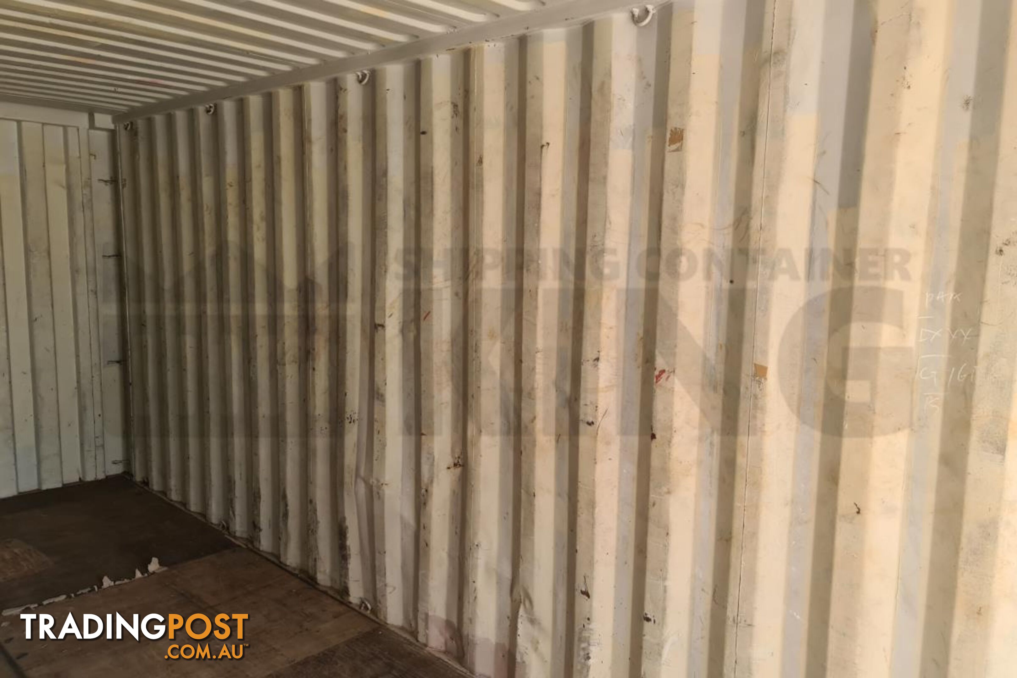 20' STANDARD HEIGHT SHIPPING CONTAINER - in Brisbane