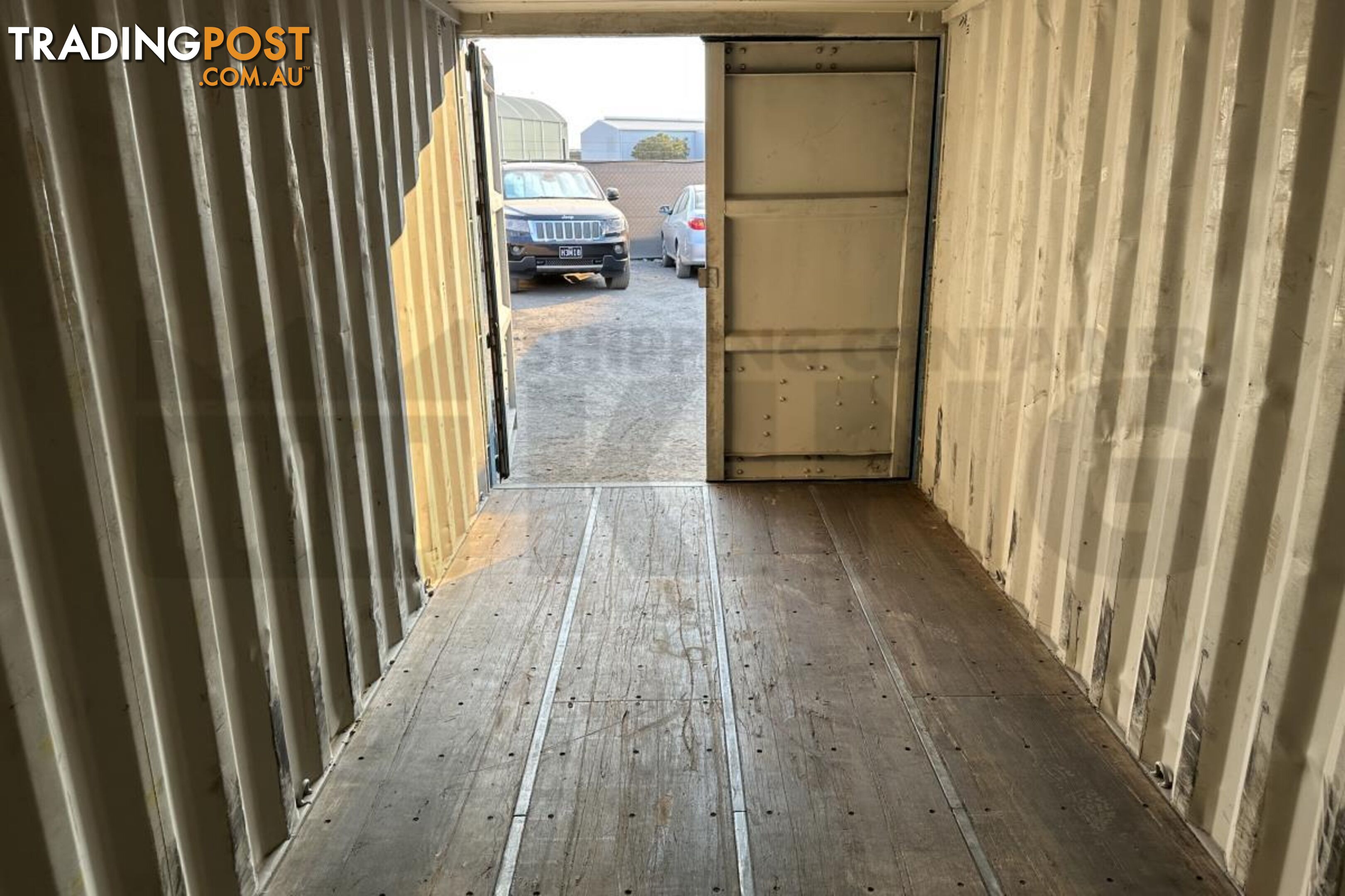 20' STANDARD HEIGHT SHIPPING CONTAINER - in Toowoomba