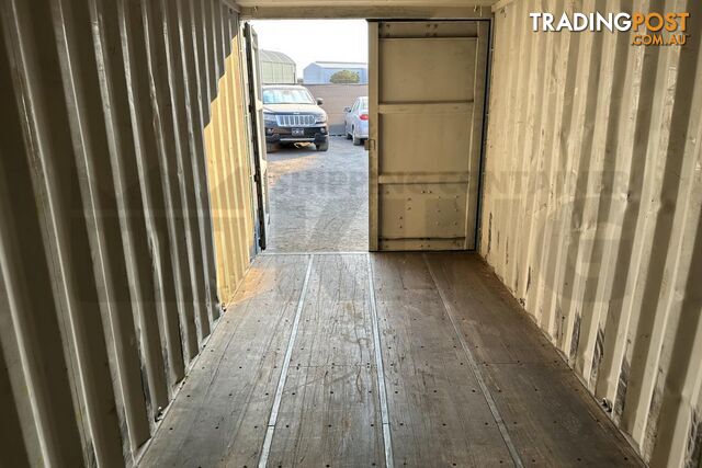 20' STANDARD HEIGHT SHIPPING CONTAINER - in Toowoomba