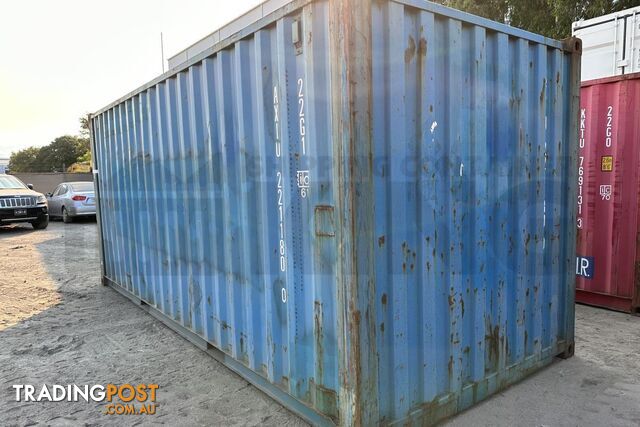 20' STANDARD HEIGHT SHIPPING CONTAINER - in Toowoomba