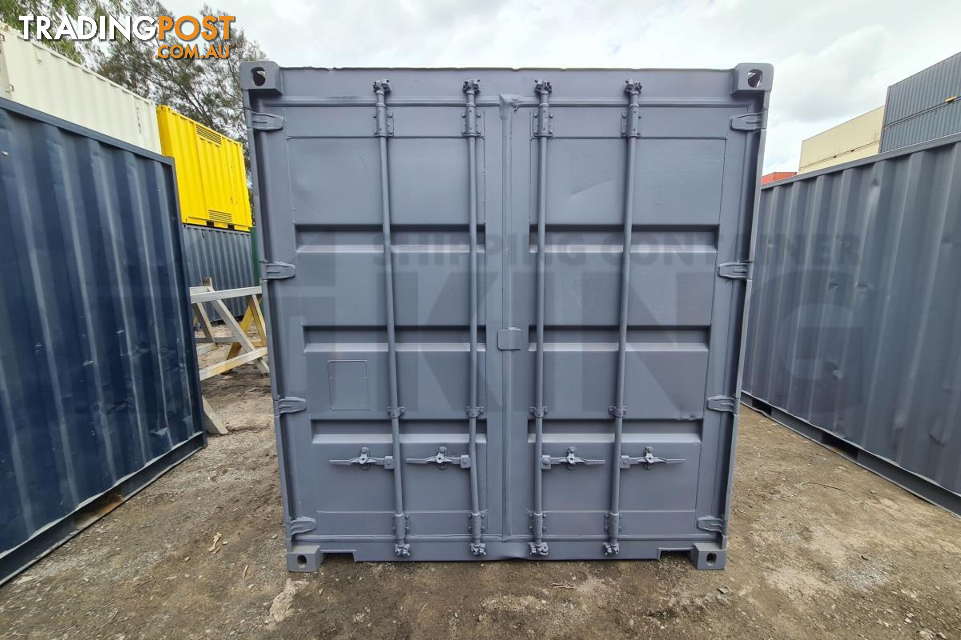 10' STANDARD HEIGHT SHIPPING CONTAINER (CONTAINER DOOR END) - in Brisbane