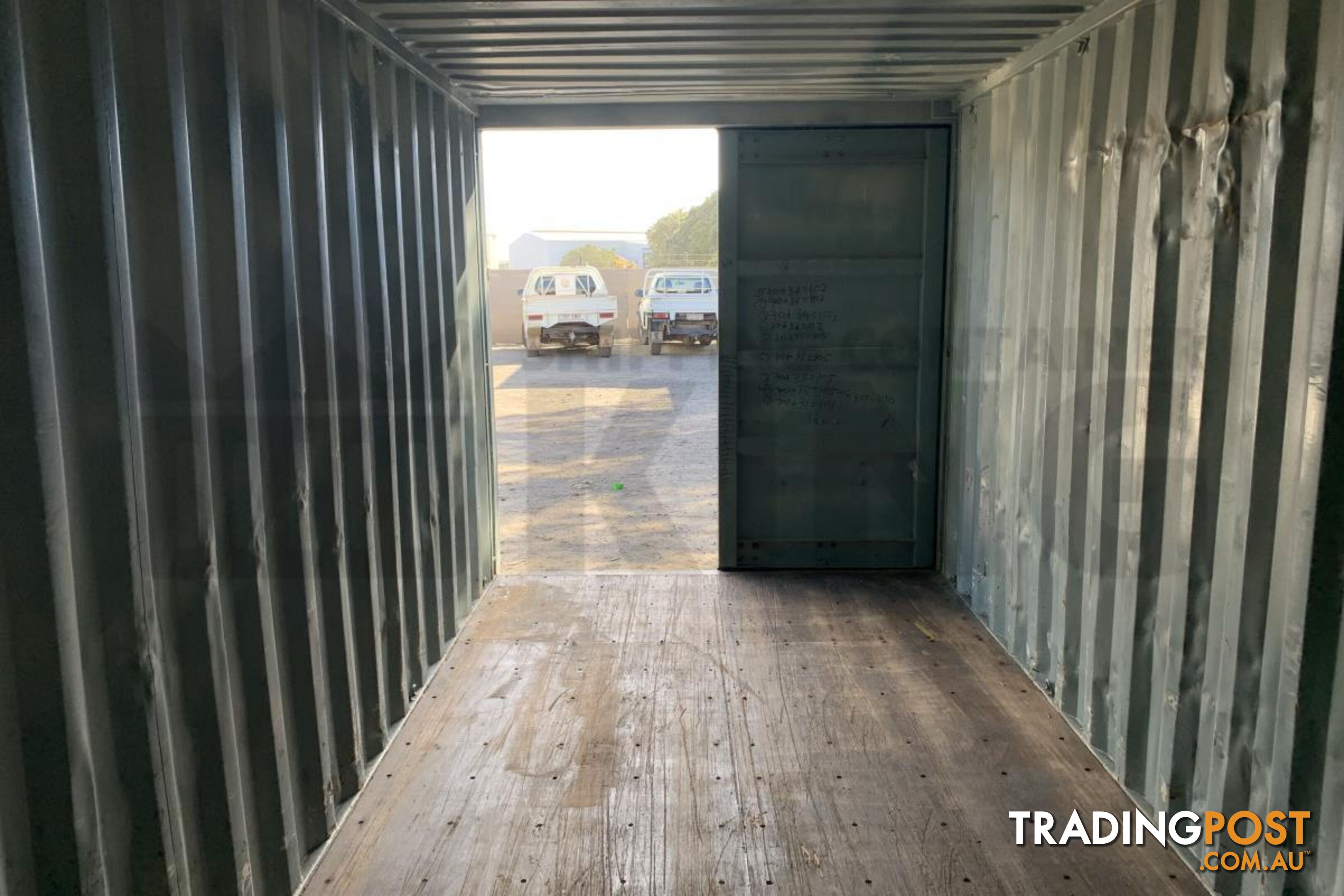 20' STANDARD HEIGHT SHIPPING CONTAINER - in Cairns