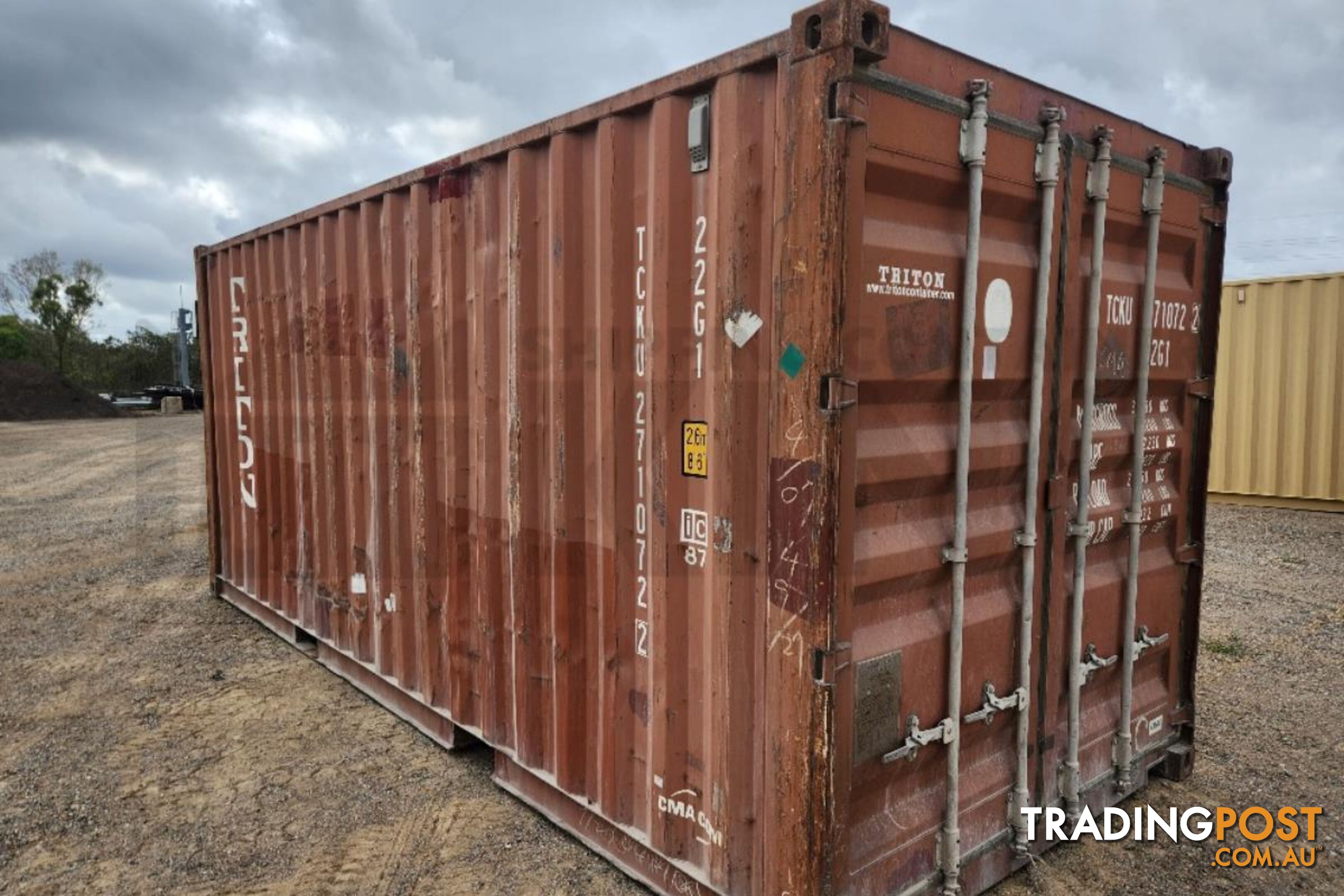 20' STANDARD HEIGHT SHIPPING CONTAINER - in Townsville