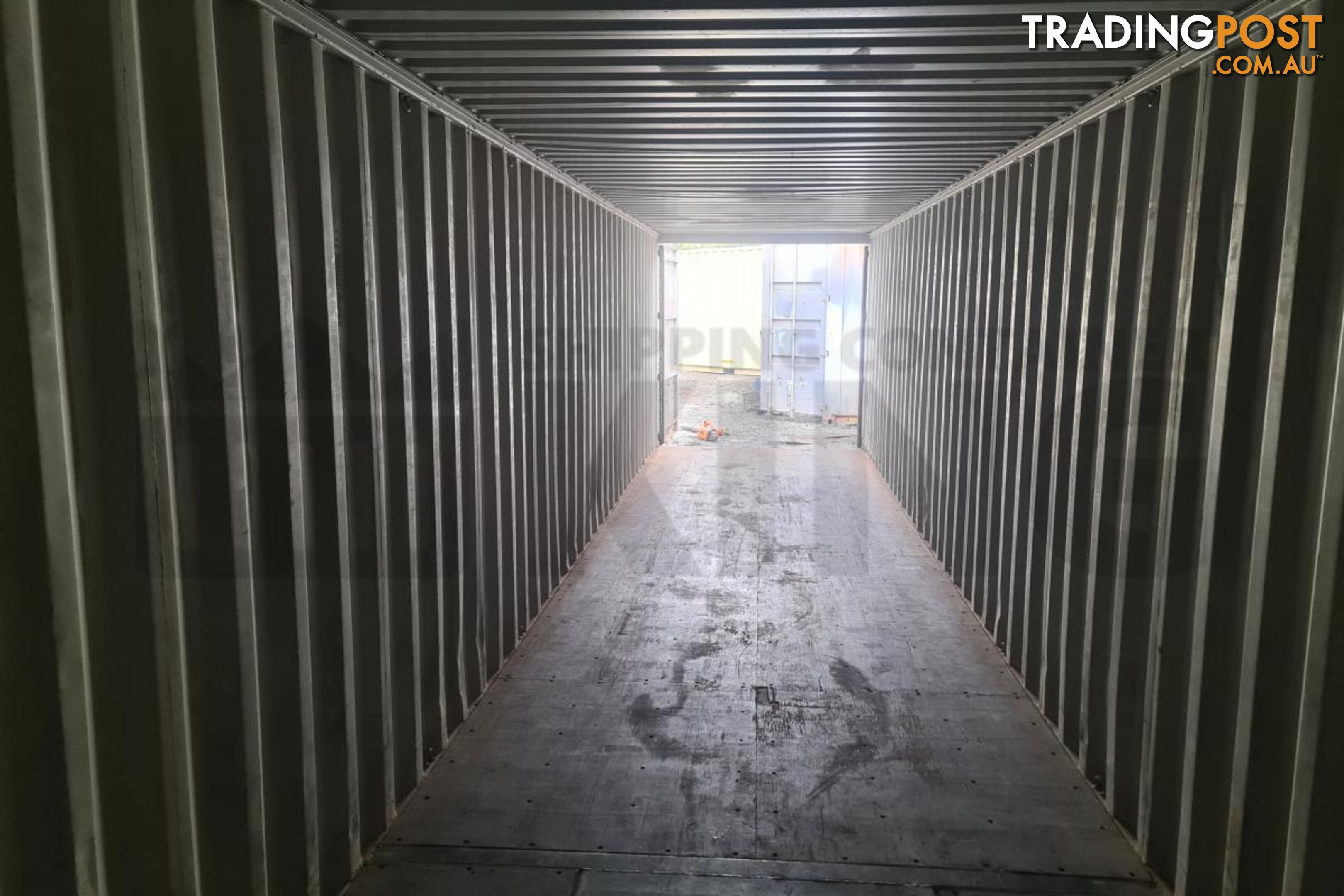 40' STANDARD HEIGHT SHIPPING CONTAINER - in Rockhampton