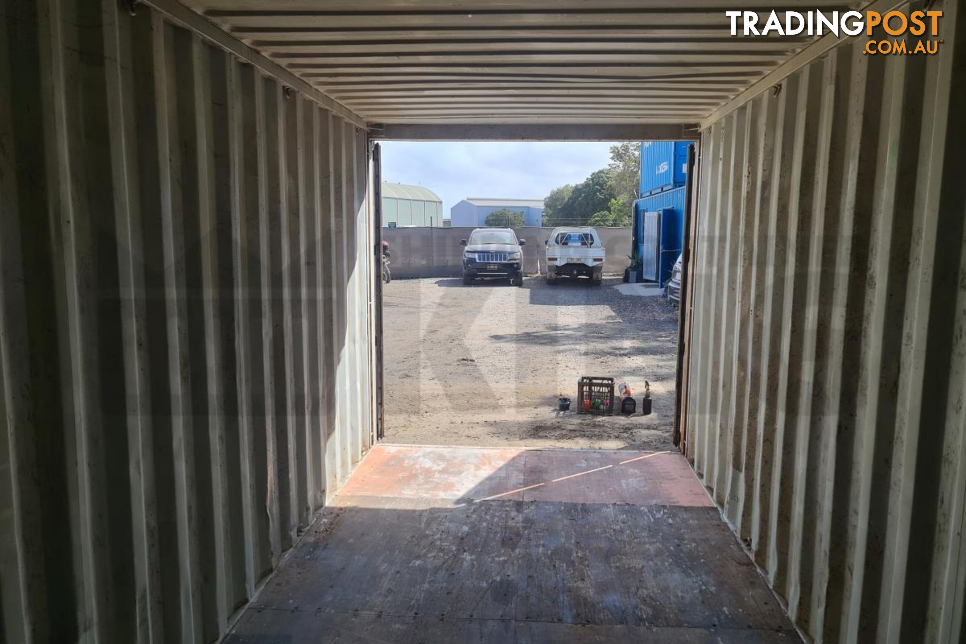 20' STANDARD HEIGHT SHIPPING CONTAINER - in Brisbane