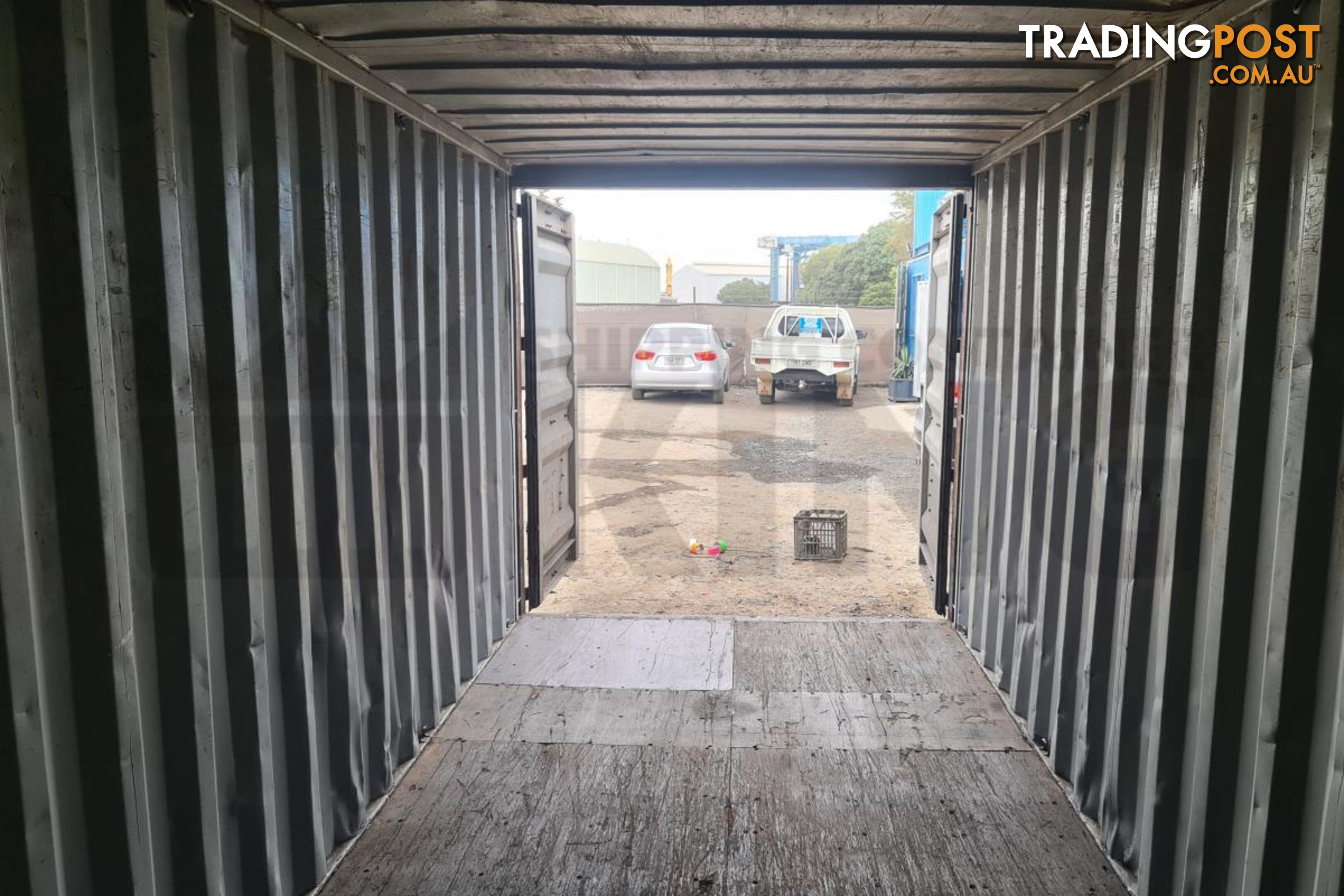 20' STANDARD HEIGHT SHIPPING CONTAINER - in Brisbane