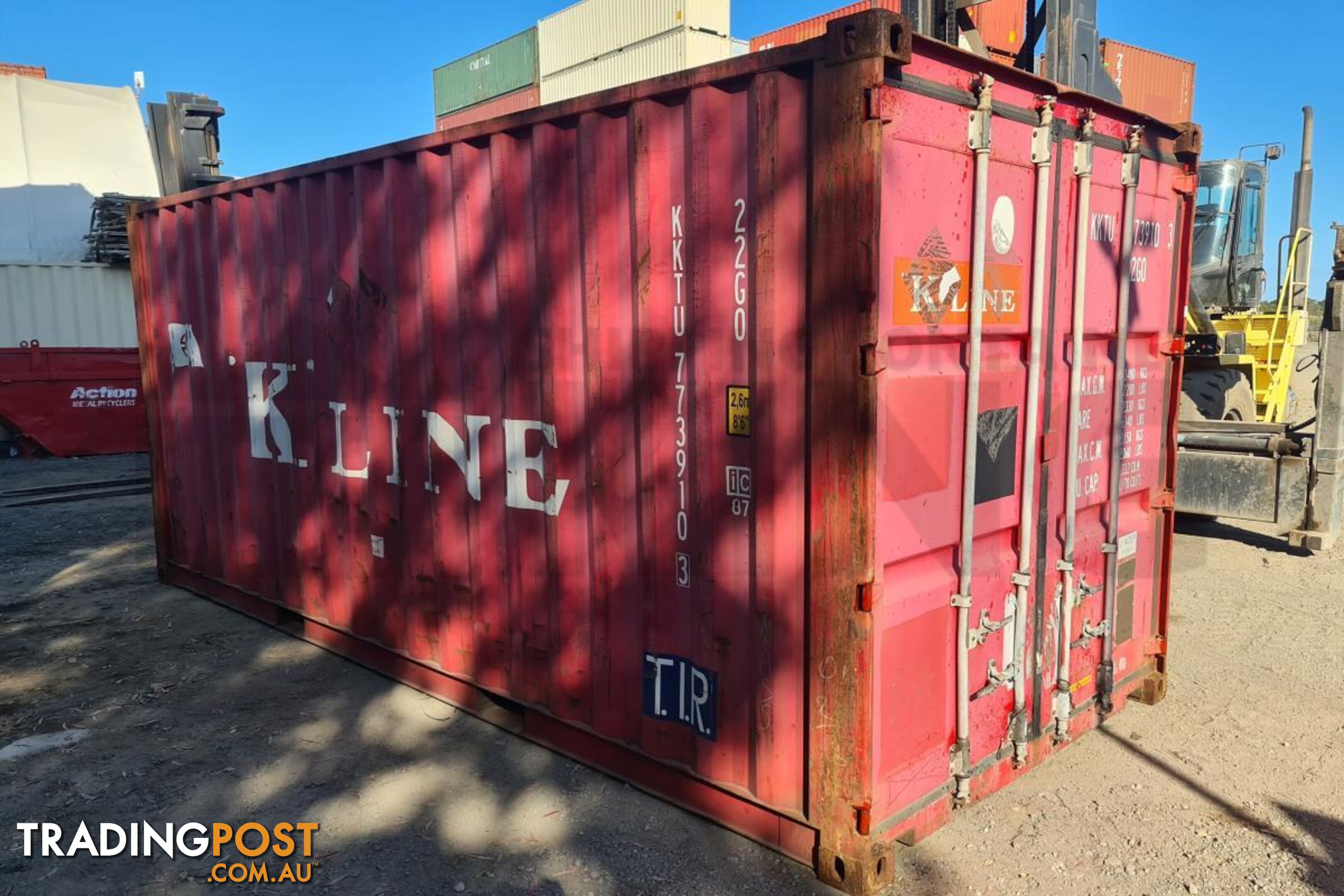 20' STANDARD HEIGHT SHIPPING CONTAINER - in Townsville