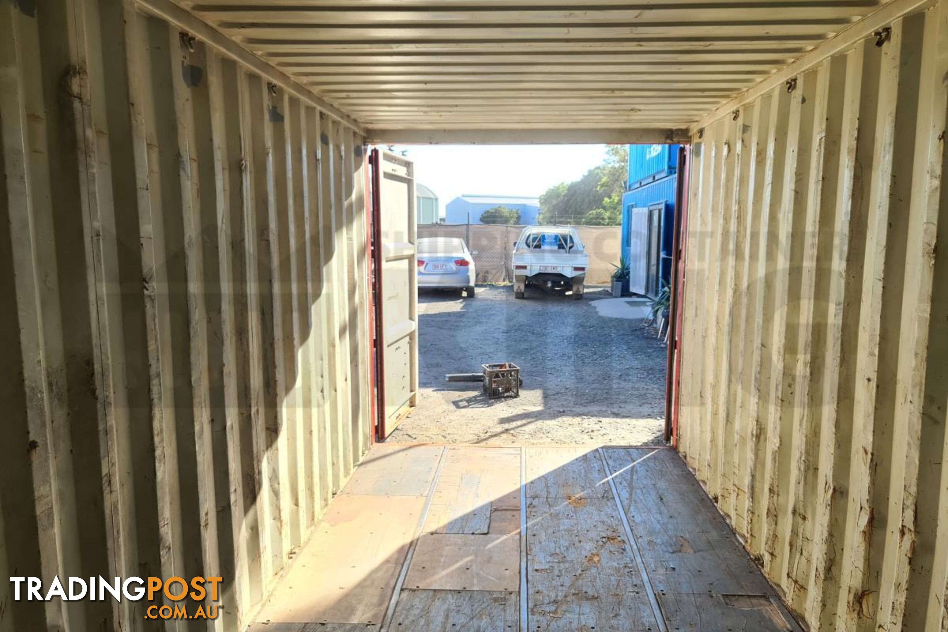 20' STANDARD HEIGHT SHIPPING CONTAINER - in Townsville