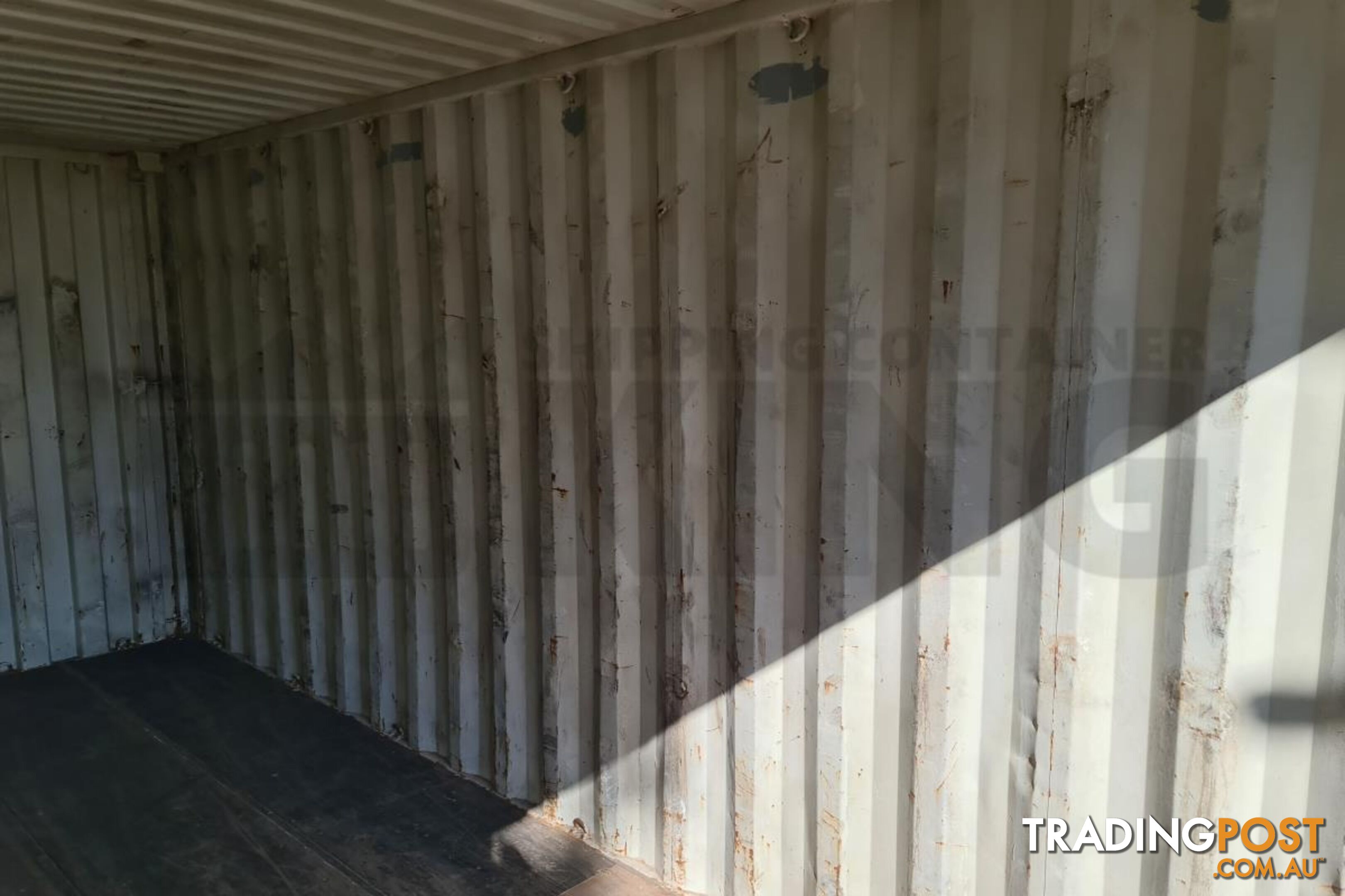 20' STANDARD HEIGHT SHIPPING CONTAINER - in Townsville