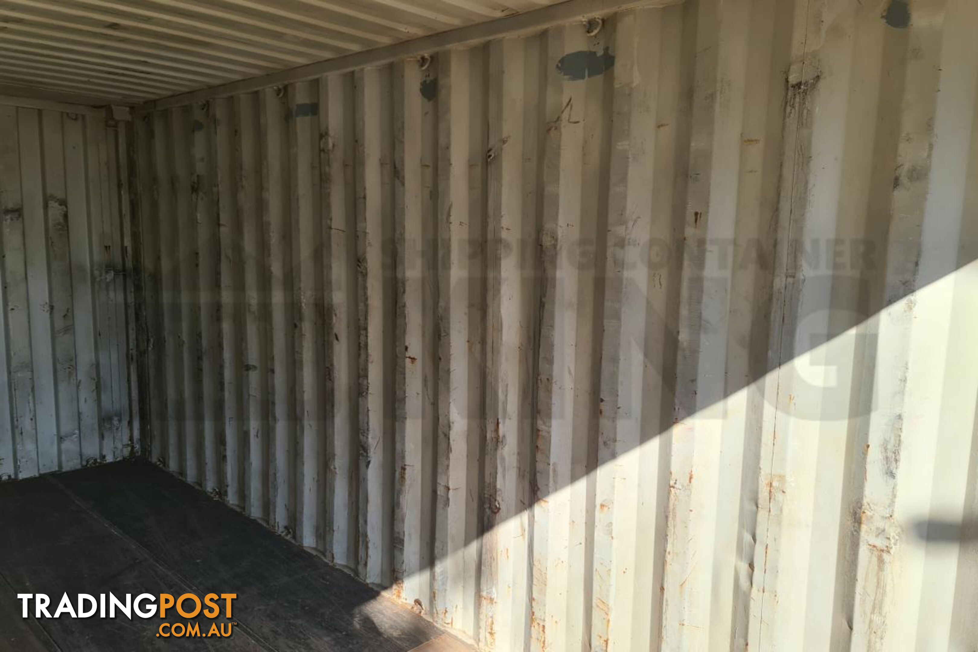 20' STANDARD HEIGHT SHIPPING CONTAINER - in Townsville