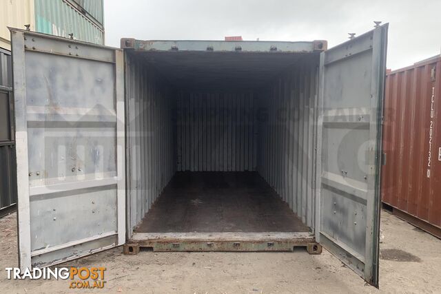 20' STANDARD HEIGHT SHIPPING CONTAINER - in Toowoomba