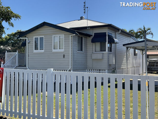 8 Hibiscus Street URANGAN QLD 4655