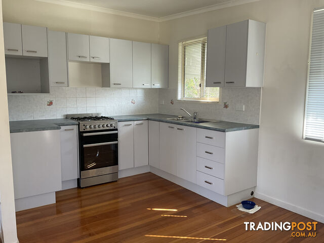 8 Hibiscus Street URANGAN QLD 4655 - photo 2 of 6