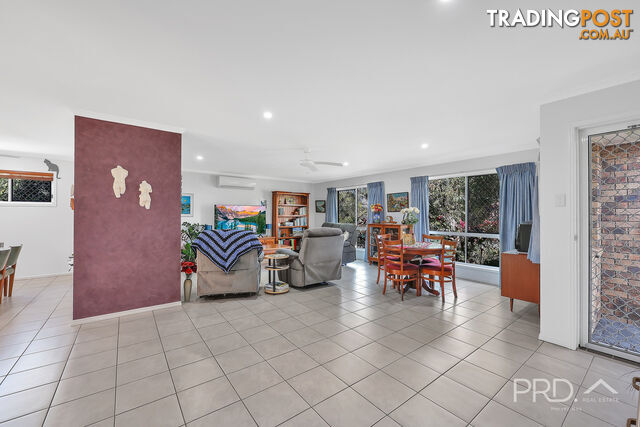 7 Lakeside Court TORQUAY QLD 4655 - photo 5 of 33