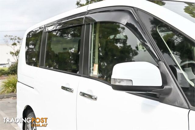 2014 NISSAN SERENA HFC20 HYBRID HIGHWAY STAR VAN