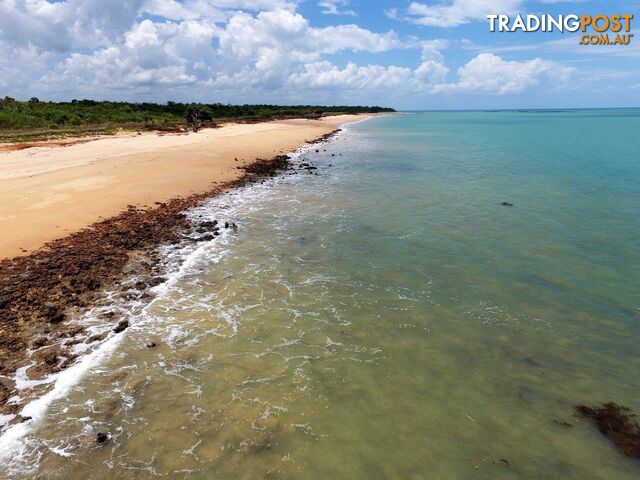 Dundee Beach NT 0840