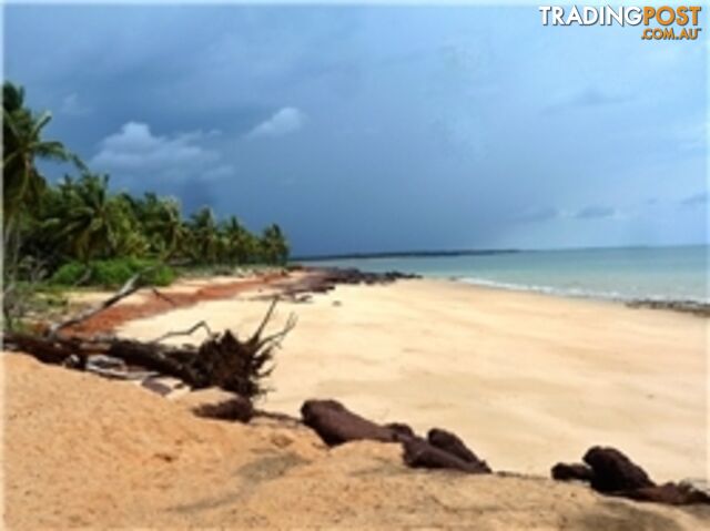 Dundee Beach NT 0840