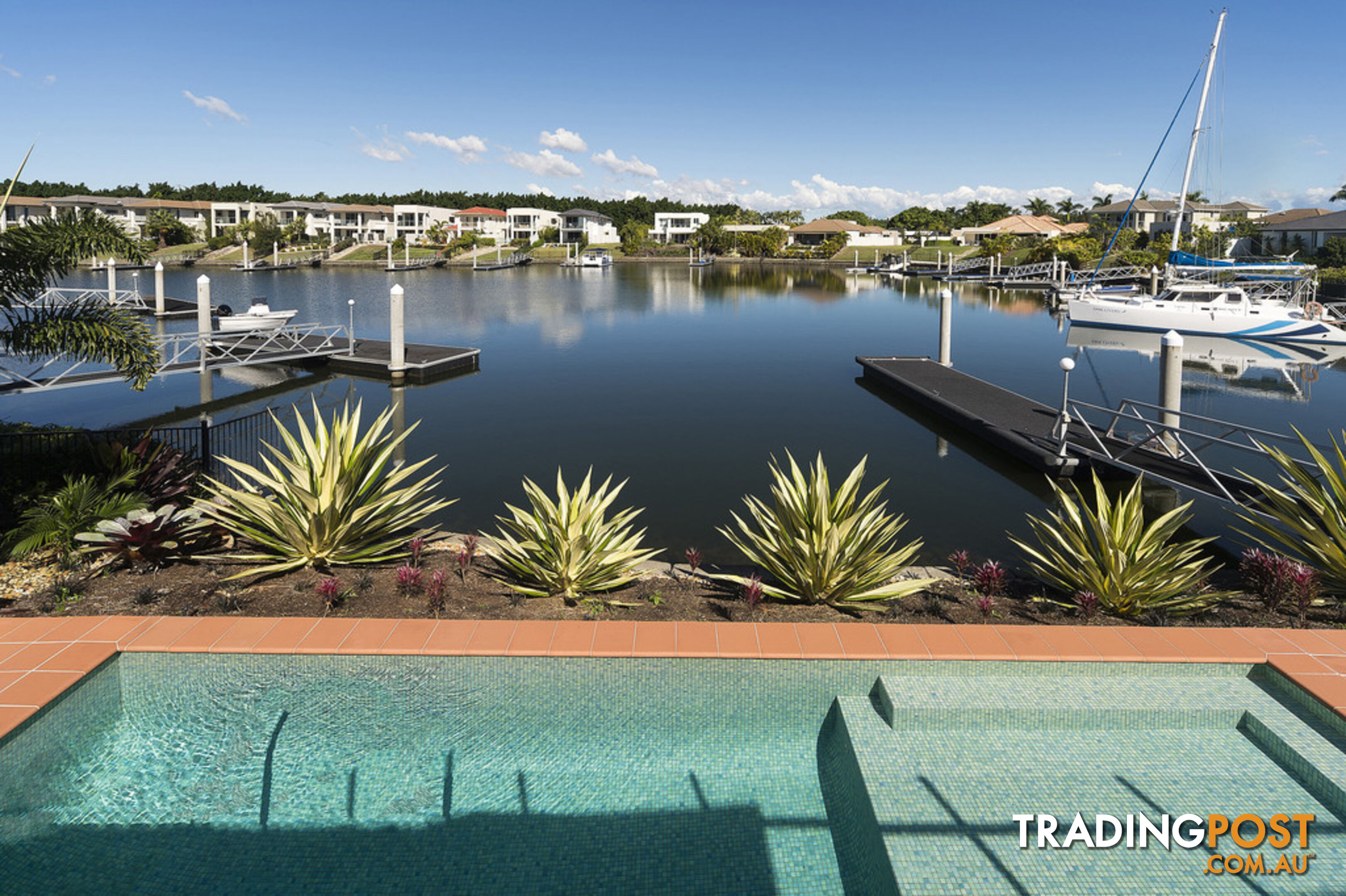 2220 Taromeo Court HOPE ISLAND QLD 4212