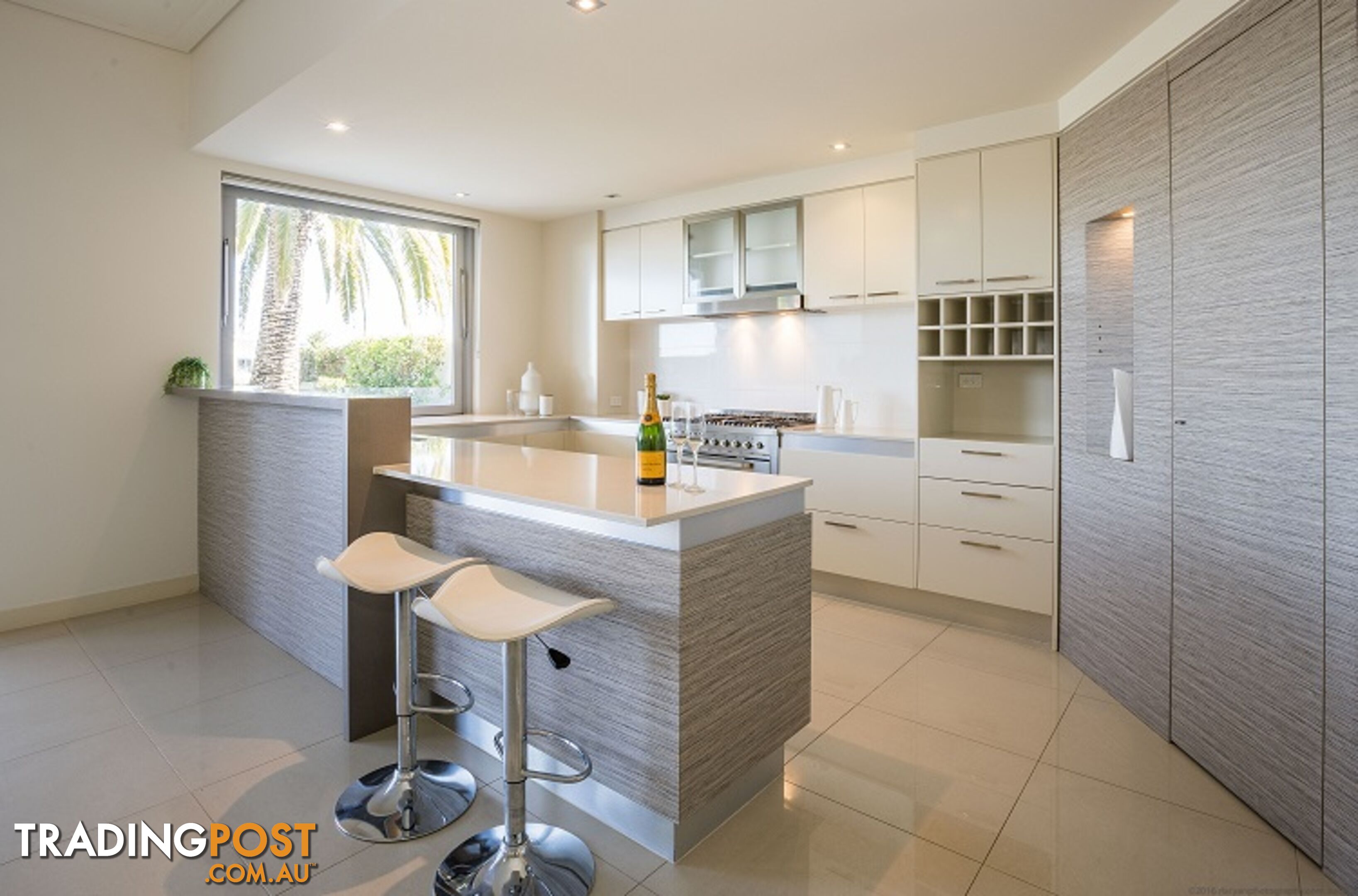 52 Harbour Rise HOPE ISLAND QLD 4212