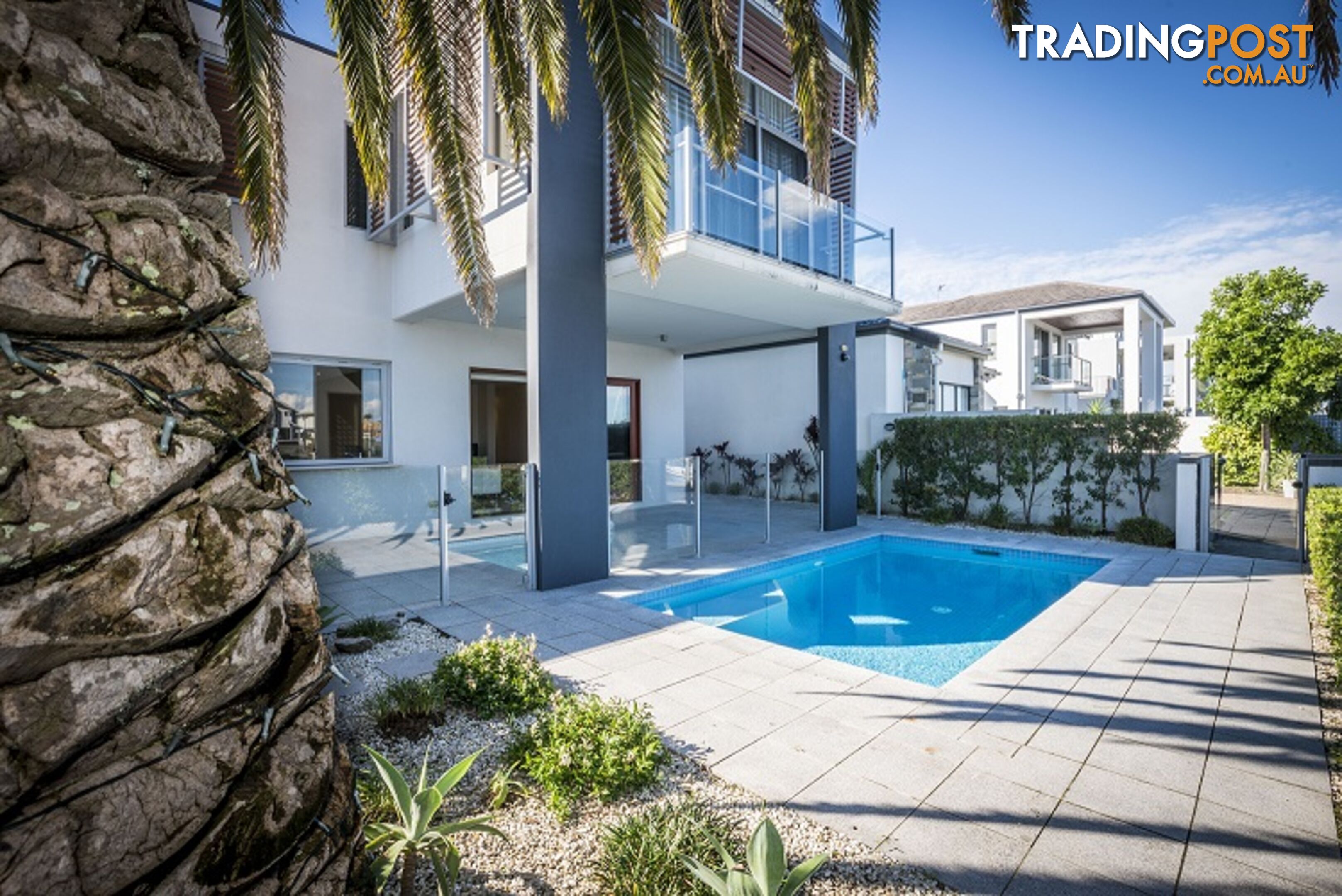 52 Harbour Rise HOPE ISLAND QLD 4212