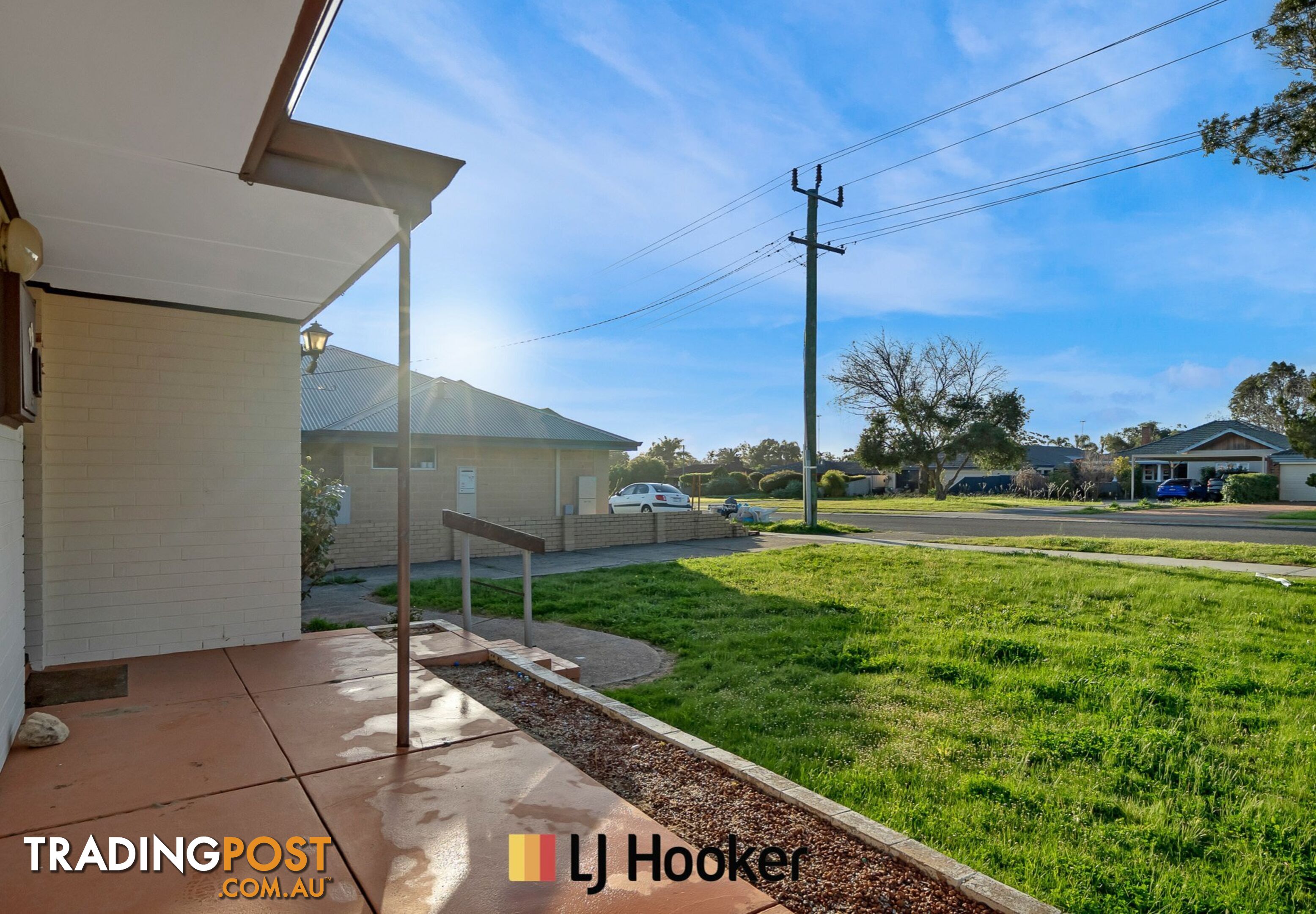 28 Mereworth Way GIRRAWHEEN WA 6064