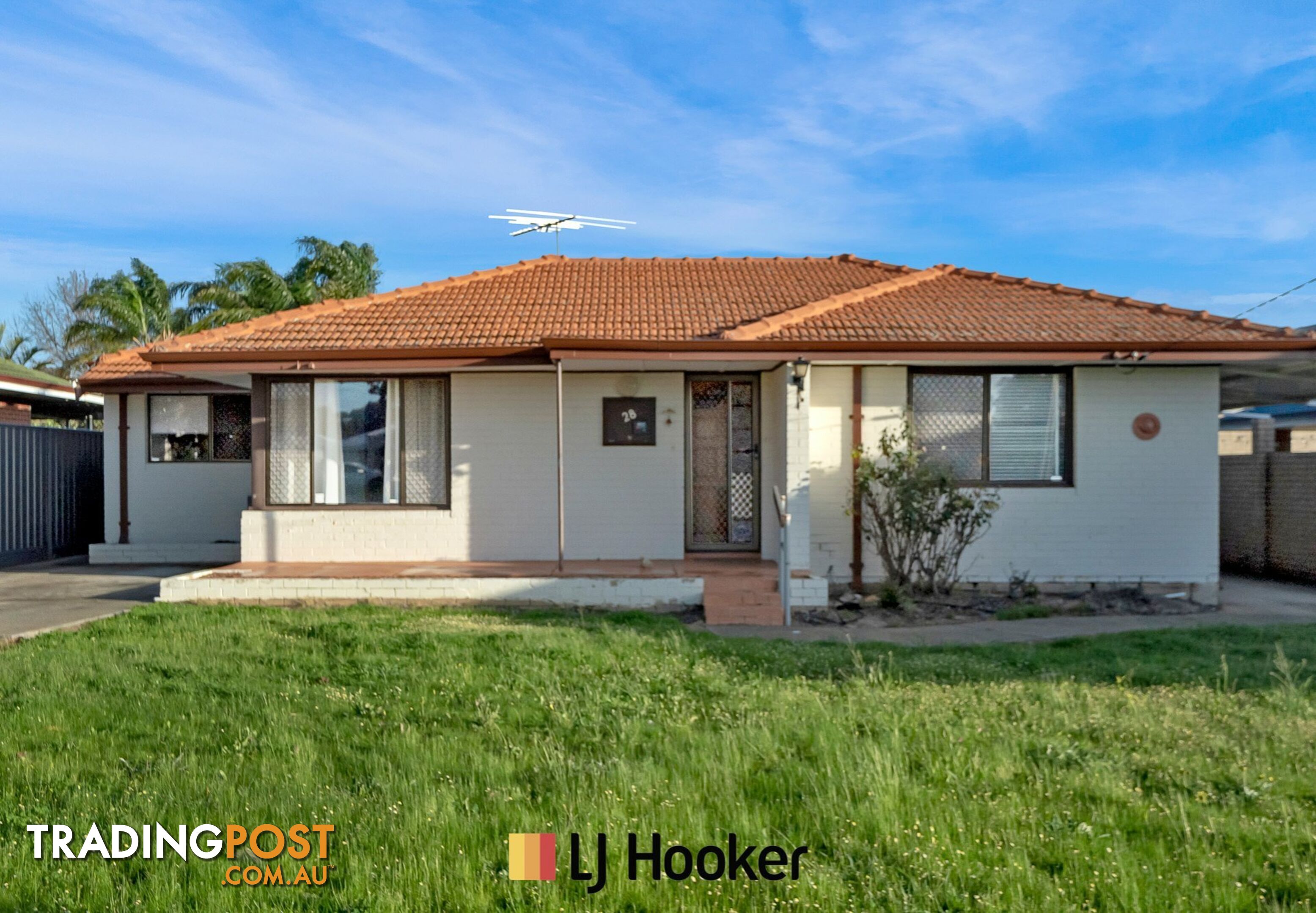 28 Mereworth Way GIRRAWHEEN WA 6064