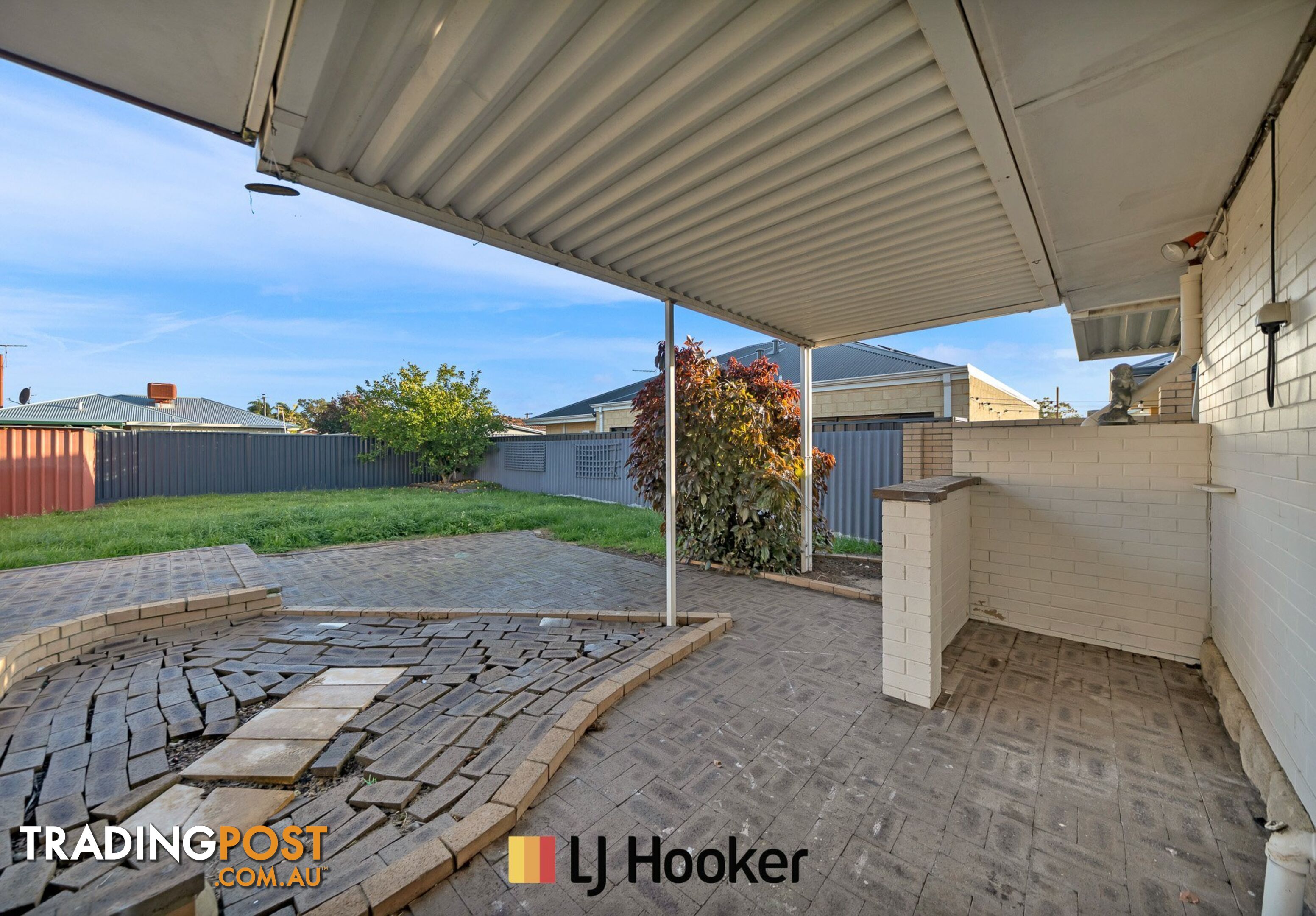 28 Mereworth Way GIRRAWHEEN WA 6064