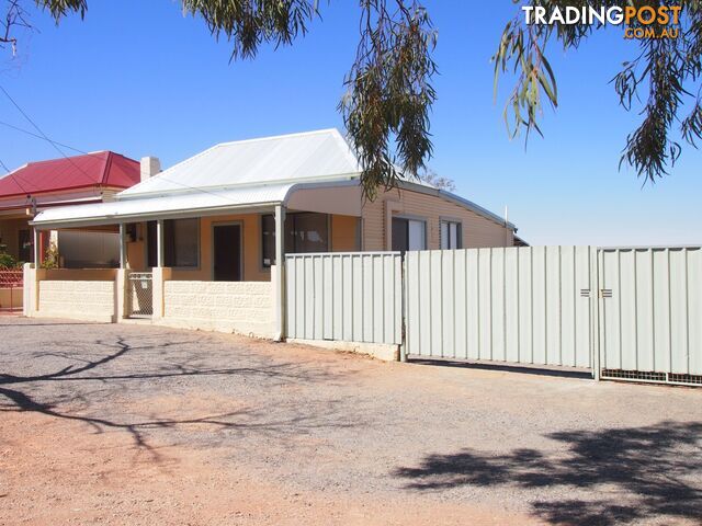 19 Nicholls Street BROKEN HILL NSW 2880