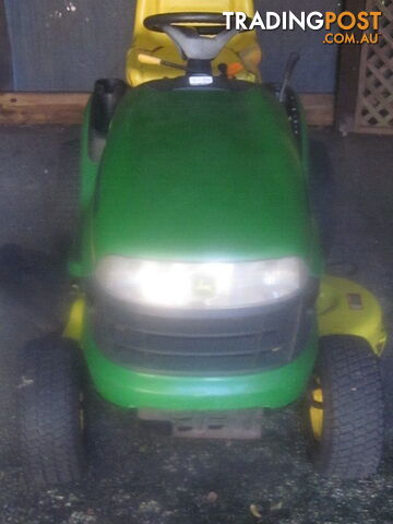 John Deere Ride on Mower