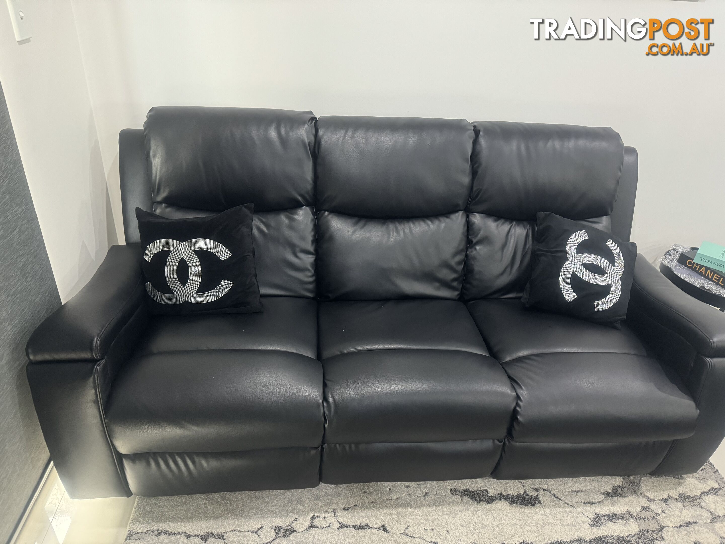 Like new black recliner leather lounge