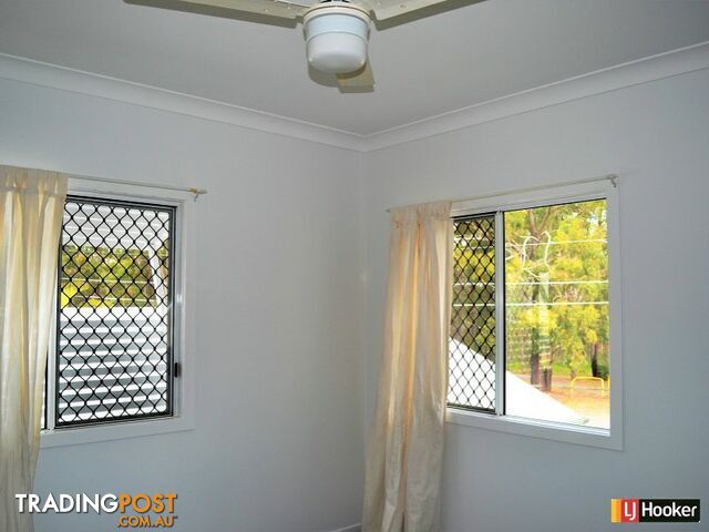 81 Douglas Street BRIGHTON QLD 4017