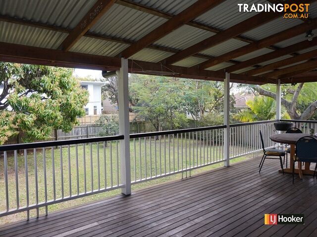 30 Nudgee Road HAMILTON QLD 4007