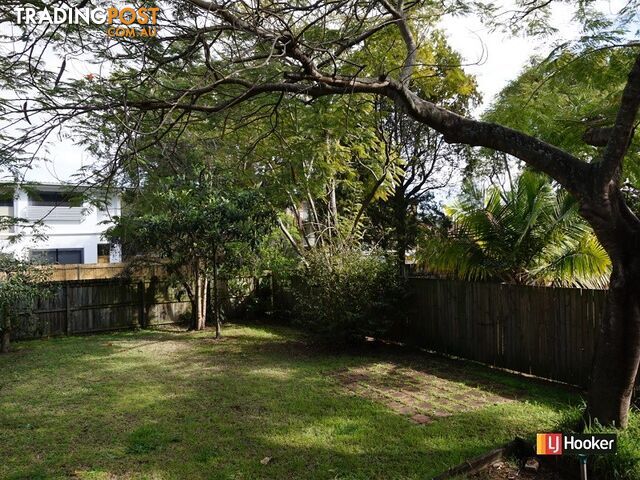 30 Nudgee Road HAMILTON QLD 4007