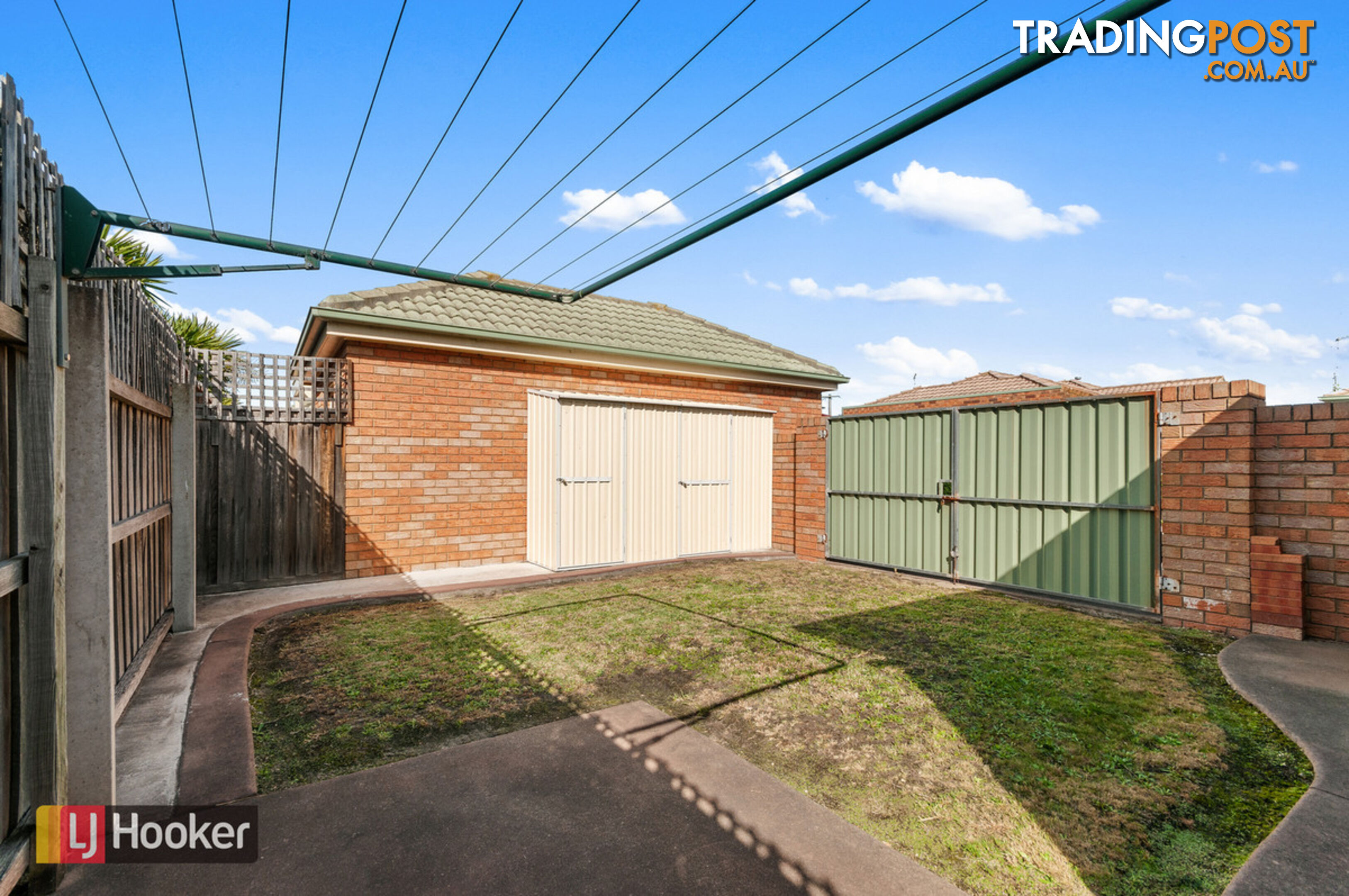 1/64 Roadknight Street LAKES ENTRANCE VIC 3909