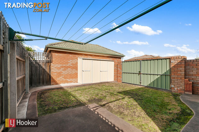 1/64 Roadknight Street LAKES ENTRANCE VIC 3909