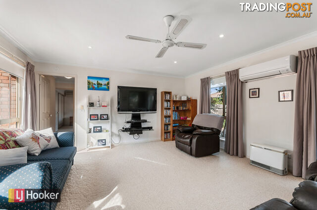 1/64 Roadknight Street LAKES ENTRANCE VIC 3909