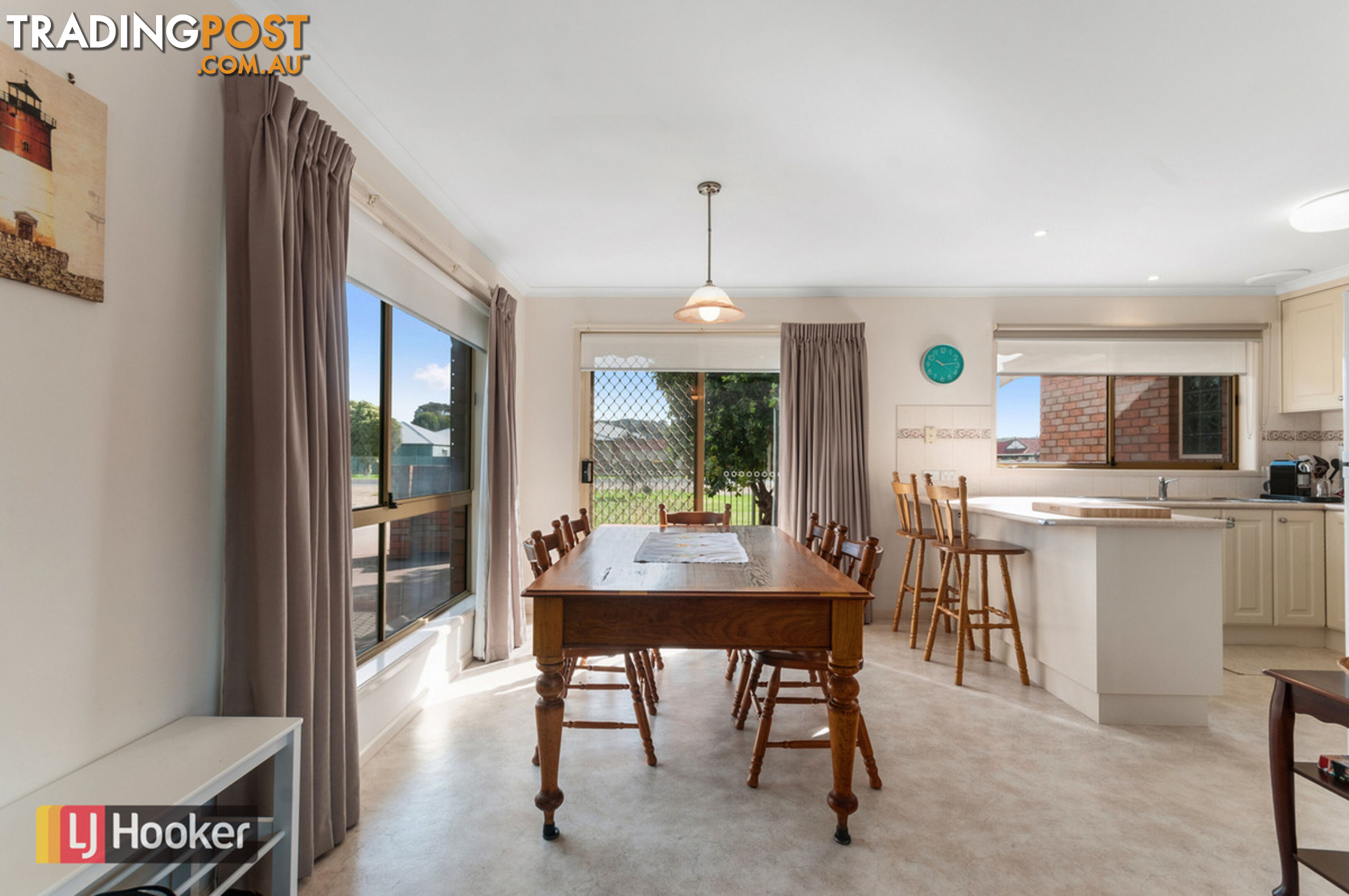 1/64 Roadknight Street LAKES ENTRANCE VIC 3909