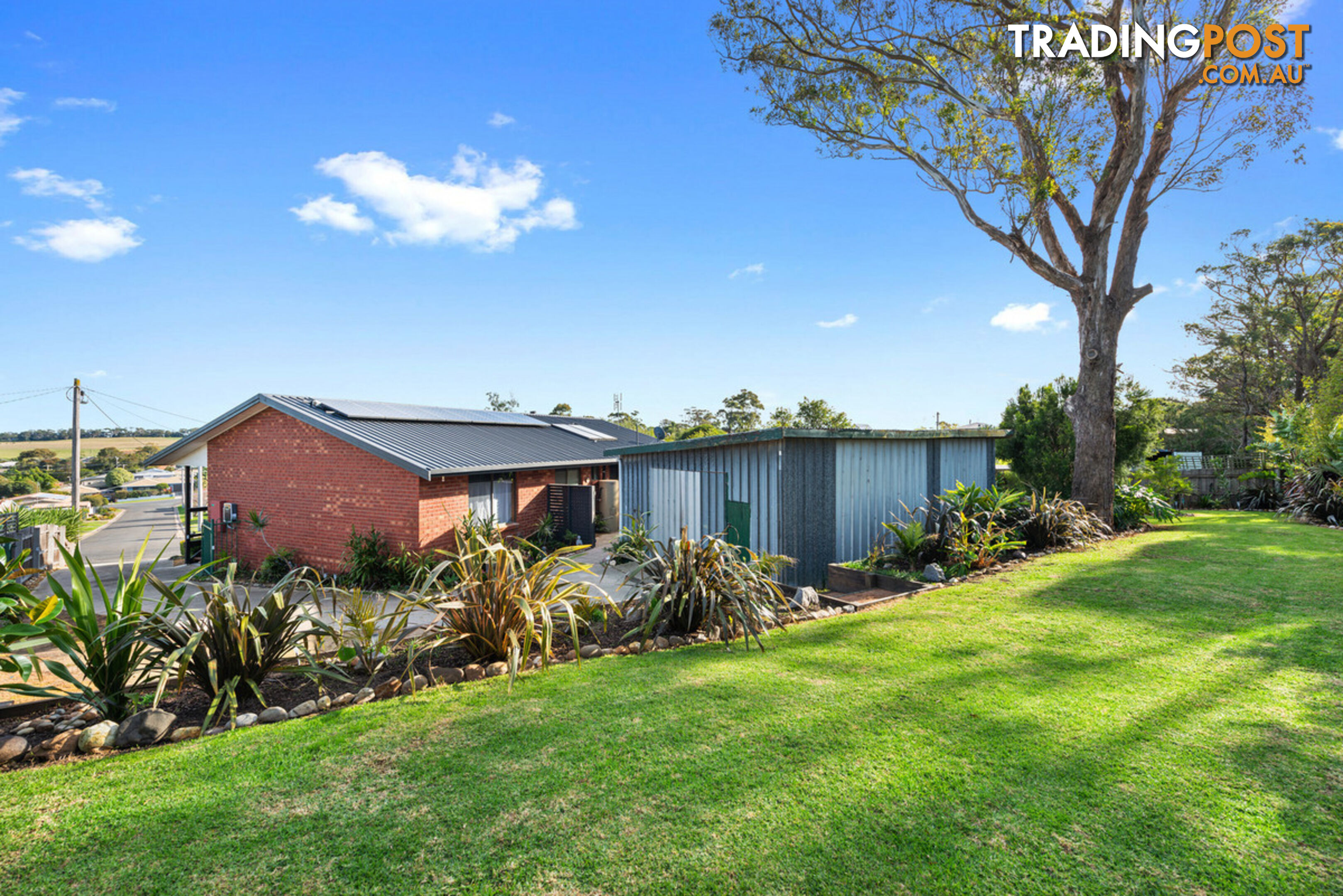 15 Ocean Court LAKES ENTRANCE VIC 3909