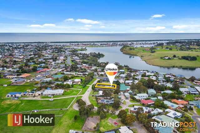 3 Hassett Road LAKES ENTRANCE VIC 3909