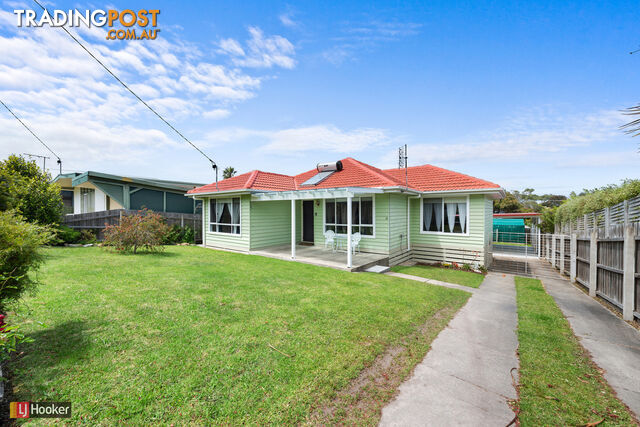 14 Robin Street LAKES ENTRANCE VIC 3909